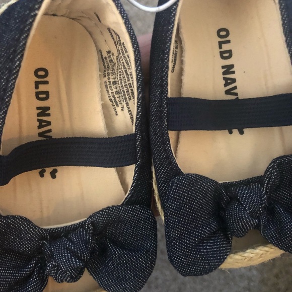 Shoes! - Picture 2 of 4